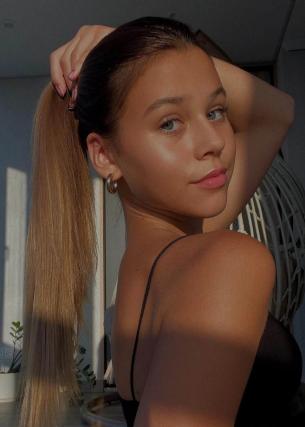 Анкета проститутки Александра - Фото 1, метро Авиамоторная, 18 лет, №421395